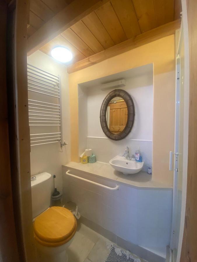 The Dragonfly Bnb, Гластонбери Экстерьер фото